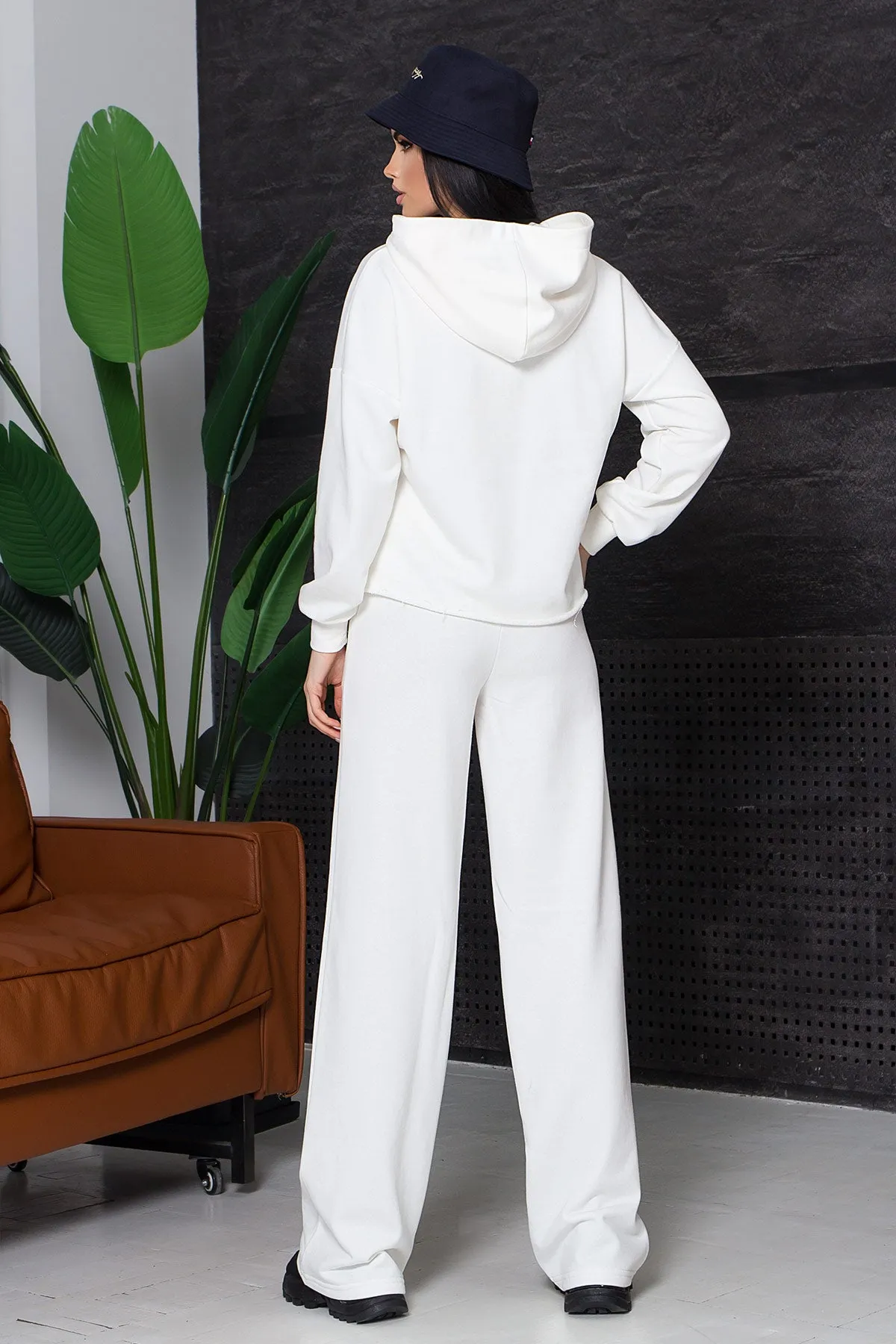 Fashion Suit White Color Comfortable Clothes Warm Clothes Autumn Winter