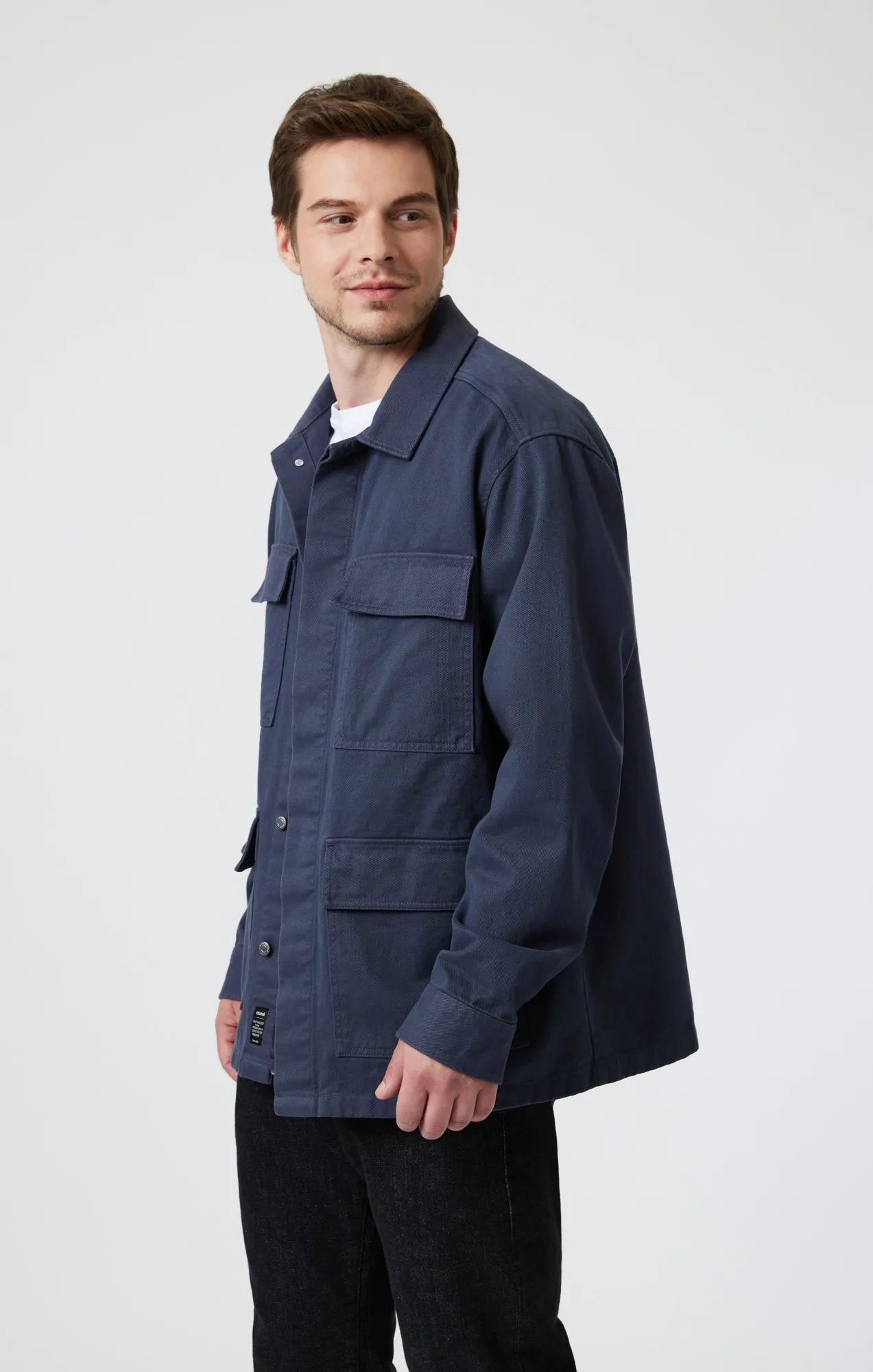 MULTI-POCKET JACKET IN DARK SHADOW